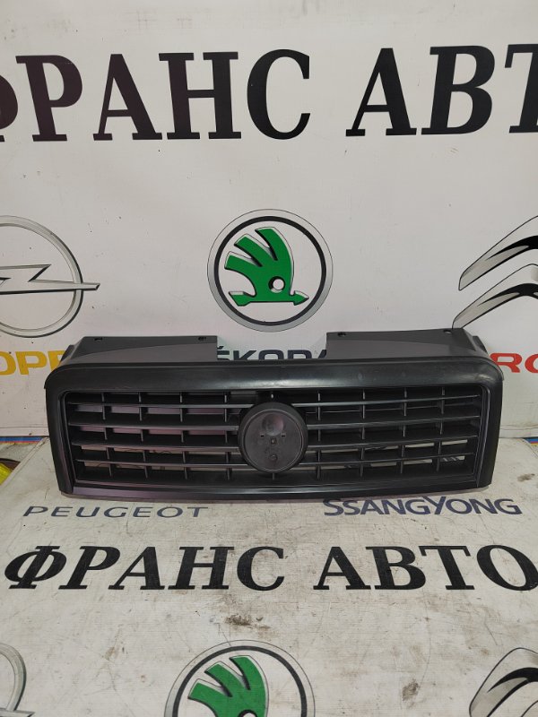 Решетка радиатора Fiat Doblo 223 2006