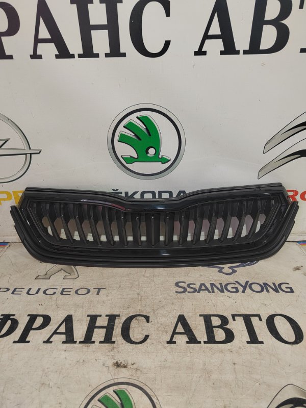 Решетка радиатора Skoda Rapid NK6 2020