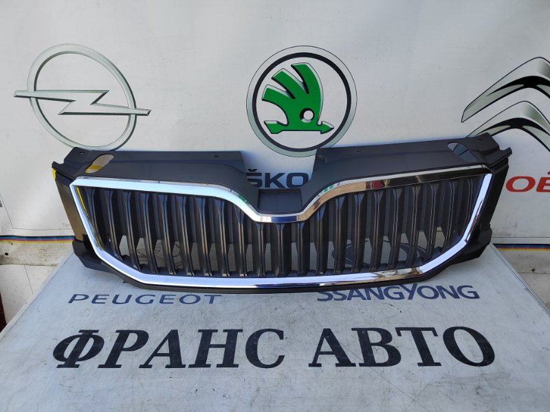 Решетка радиатора Skoda Octavia A7 13