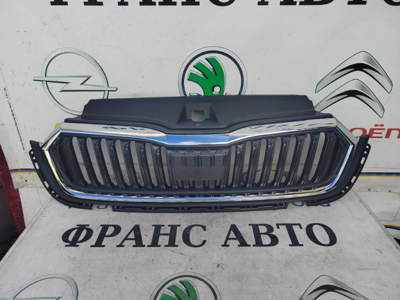 Решетка радиатора Skoda Octavia A8 2020