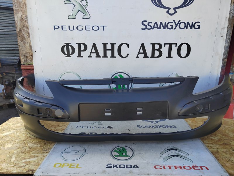 Бампер Peugeot 307 01 передний