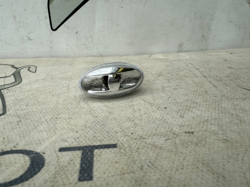 Повторитель поворота PEUGEOT PARTNER B9