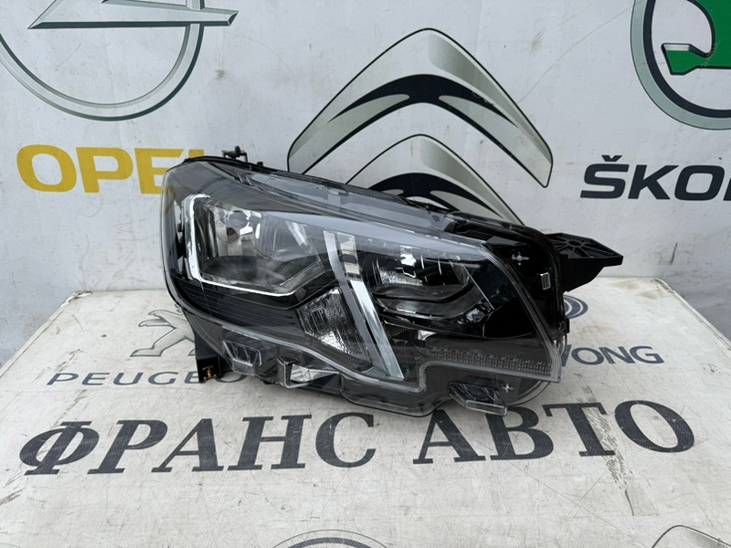 Фара PEUGEOT Rifter B9 2018 правая