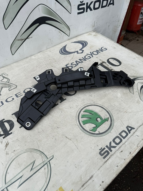 Кронштейн под фару PEUGEOT BOXER JUMPER DUCATO 290 14 правый
