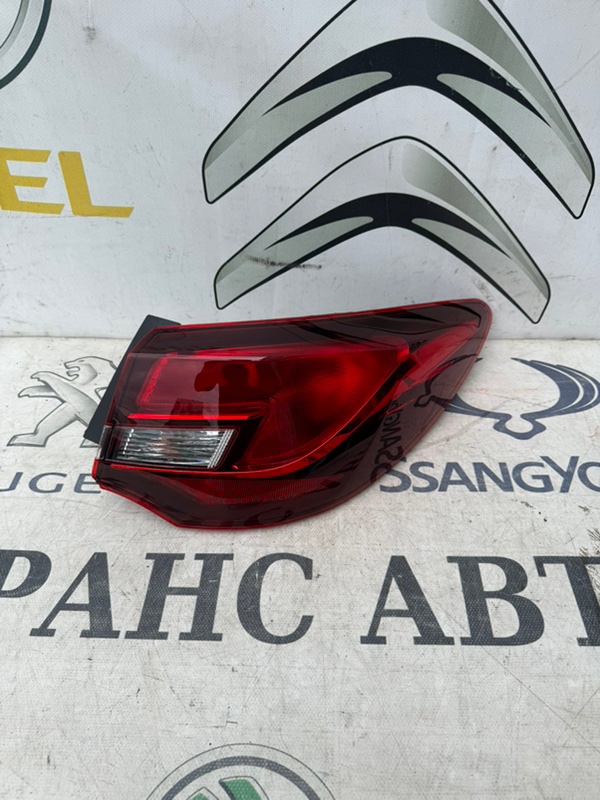 Фонарь уценка Opel Astra J 09 правый