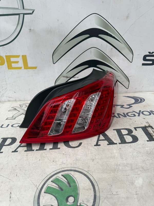 Фонарь led PEUGEOT 508 11 правый