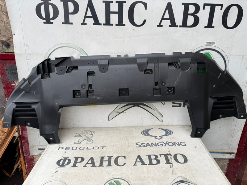 Нижний пыльник Peugeot Expert Traveller Jumpy 17