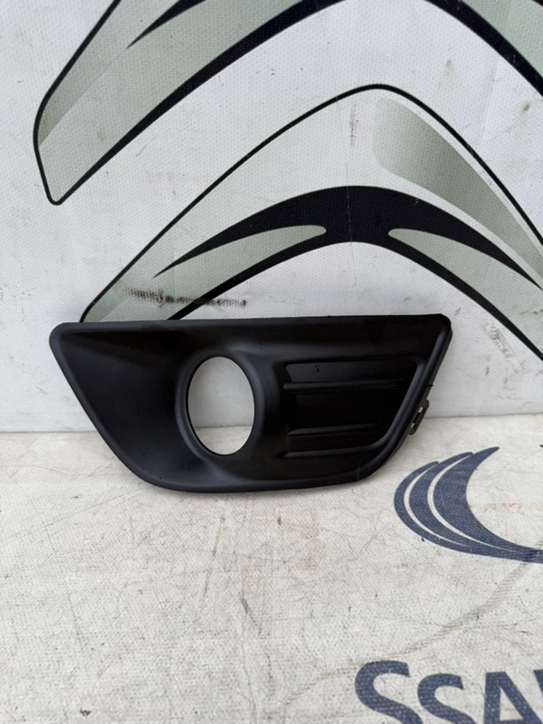 Рамка накладка птф CITROEN C4 08 левая