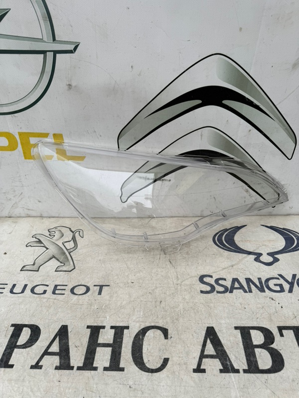 Стекло фары OPEL ASTRA J GTC 11 правое