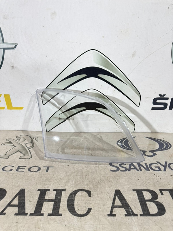 Стекло фары OPEL Vectra C 02 правое