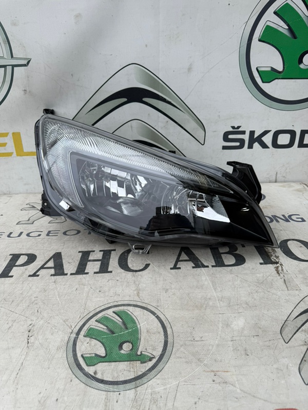 Фара Opel ASTRA J 09 правая