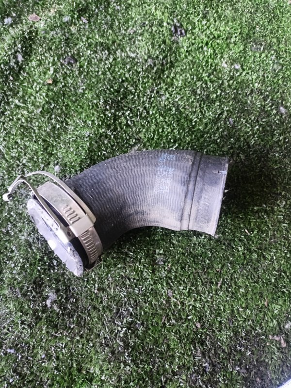 Патрубок воздушный Volkswagen Golf BLG 1K0145828C контрактная