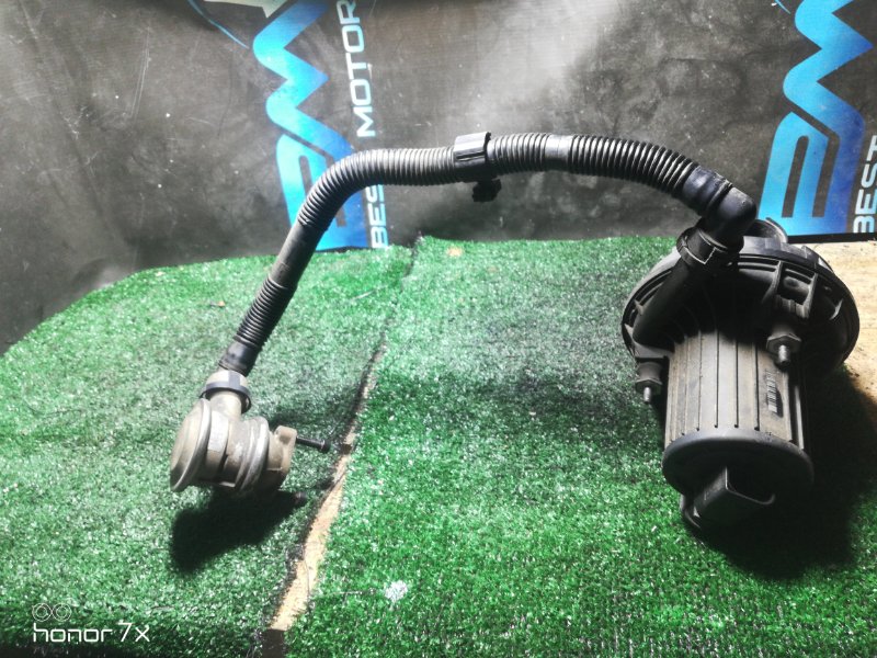 Насос продувки катализатора Golf azj