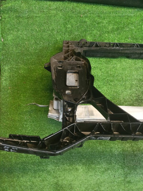 Рамка радиатора передняя A4(B8) 2008 B8 CJEB
