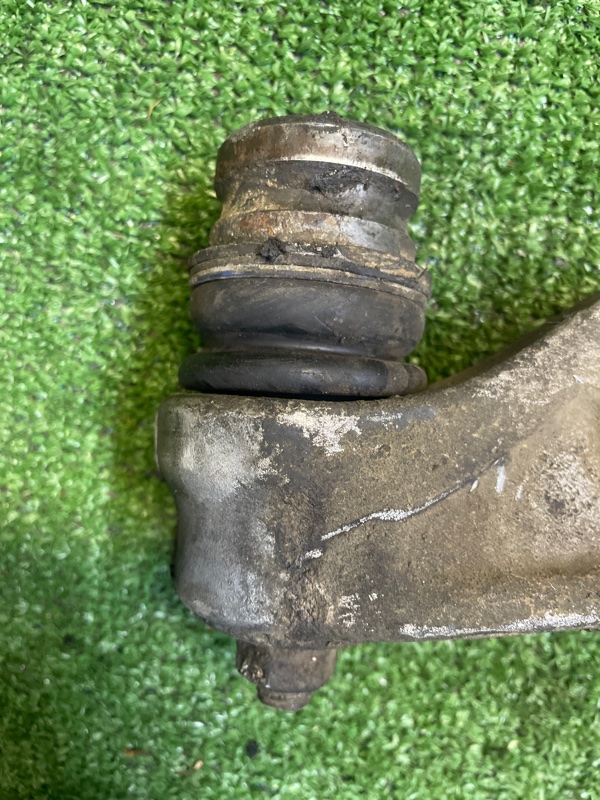 Рычаг передний правый Audi A4(B8) B8 CJEB