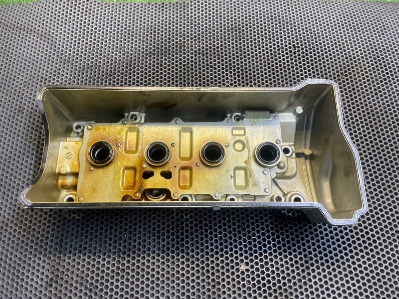 Крышка клапанов StepWgn 2002 RF3 K20A