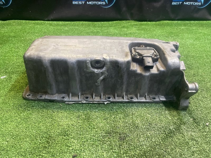 Поддон Golf MK4 AVU