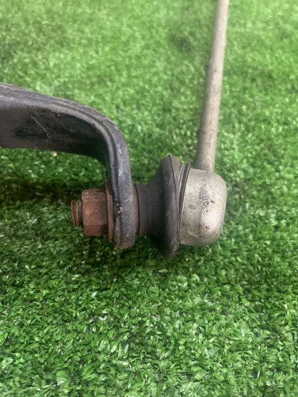 Стабилизатор Mitsubishi Outlander CW5W 4B12