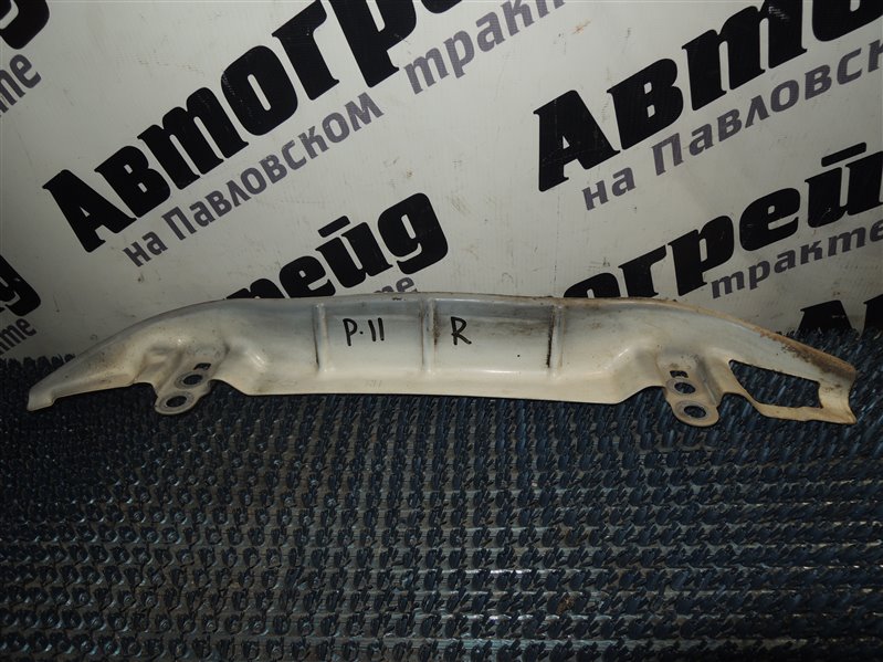 Уплотнитель крыла Nissan Primera WHP11 SR20 09.2000 передний правый