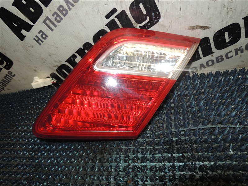 Вставка багажника Toyota Camry ACV40 2AZ 2006.02 правая