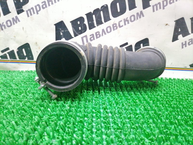 Гофра воздушного фильтра Toyota Corolla NZE121 1NZ-FE 2000.12