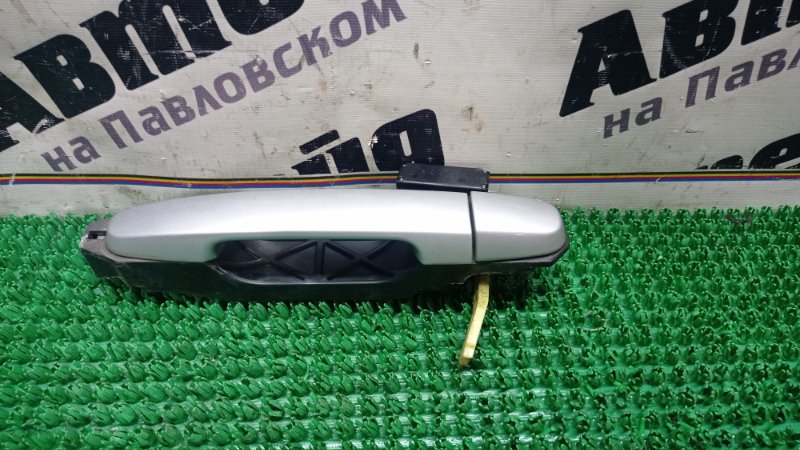 Ручка двери внешняя Toyota Corolla NZE121 1NZ-FE 2000.12 задняя левая