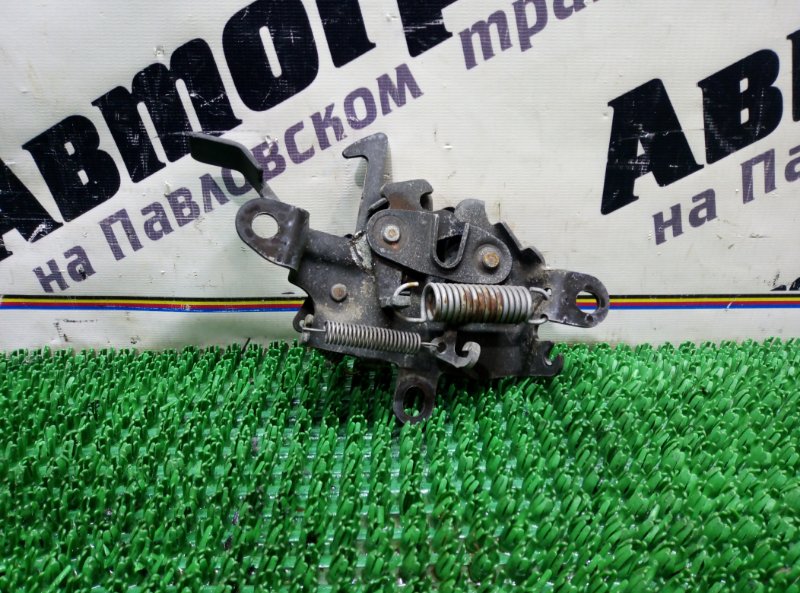 Замок капота Toyota Corolla Spacio AE111 4A-FE 2000.07