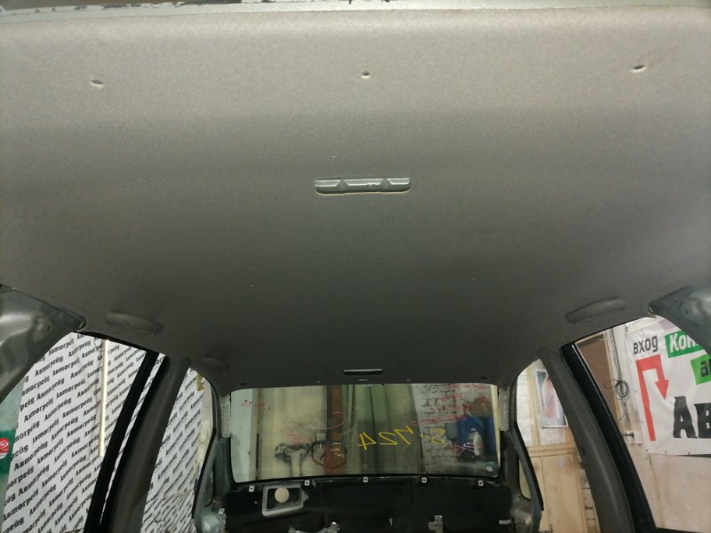 Обшивка потолка Toyota Corolla Spacio AE111 4A-FE 2000.07