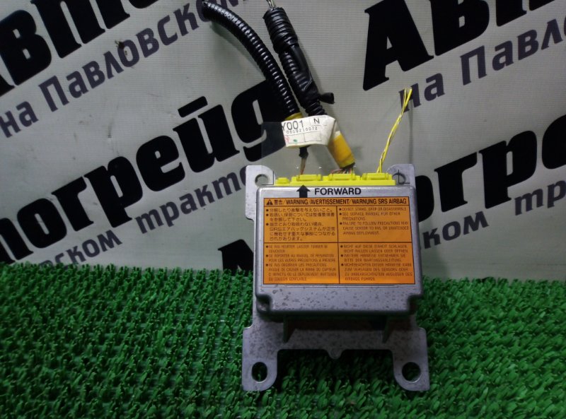 Блок управления airbag Nissan Cefiro A33 VQ20DE 2000