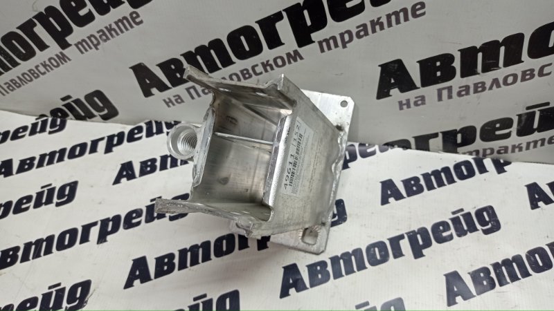 Кронштейн усилителя бампера Audi A4 8K2 CDHB 07.06.2008 передний правый
