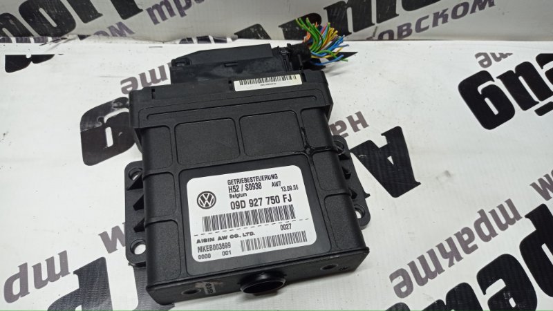 Блок управления акпп Audi Q7 4LB BAR 28.09.2006