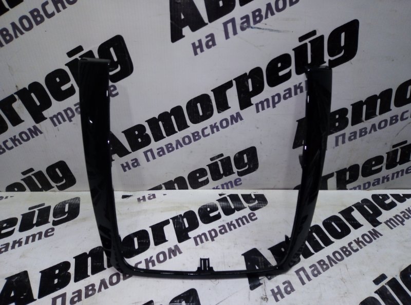 Консоль магнитолы Toyota Ipsum ACM26 2AZ-FE 2001.08