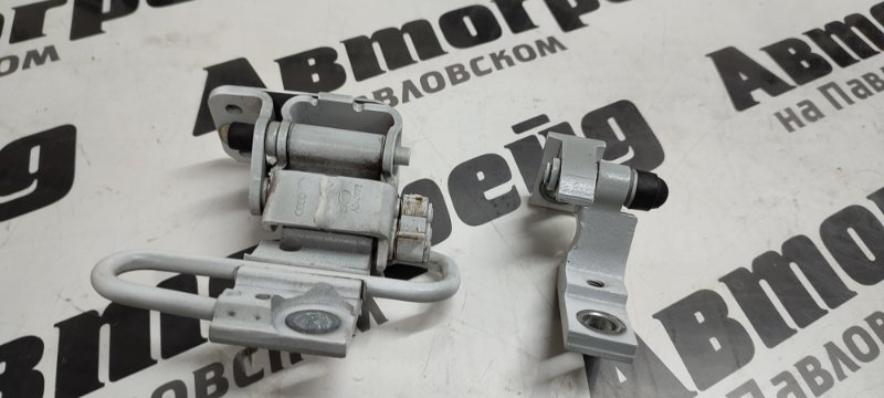 Петля дверная Audi Q7 4LB BAR 13.07.2009 передняя левая