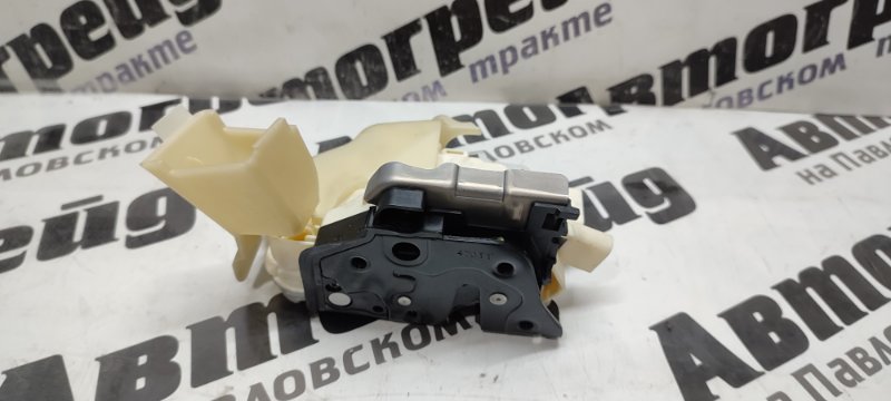 Замок двери Audi A7 4G CGW 12.03.2012 передний правый