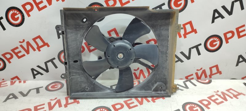 Диффузор радиатора Mitsubishi Airtrek CU5W 4G69 2004.07