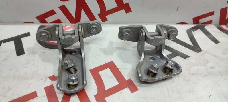 Петля дверная Mitsubishi Airtrek CU5W 4G69 2004.07 задняя правая