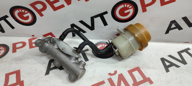 Цилиндр главный тормозной Mitsubishi Airtrek CU5W 4G69 2004.07