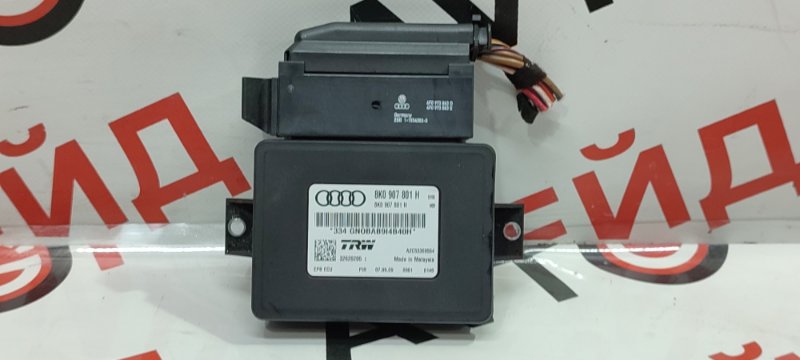 Блок управления стояночным тормозом Audi Q5 8R CDNC 08.10.2009