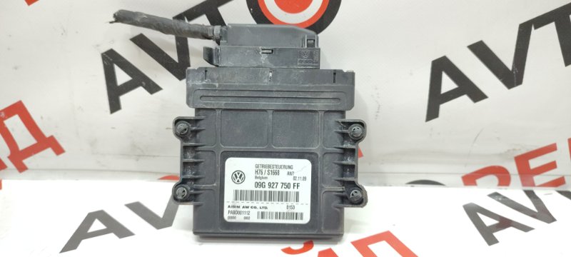 Блок управления акпп Volkswagen Tiguan 5N2 CAW 20.11.2009