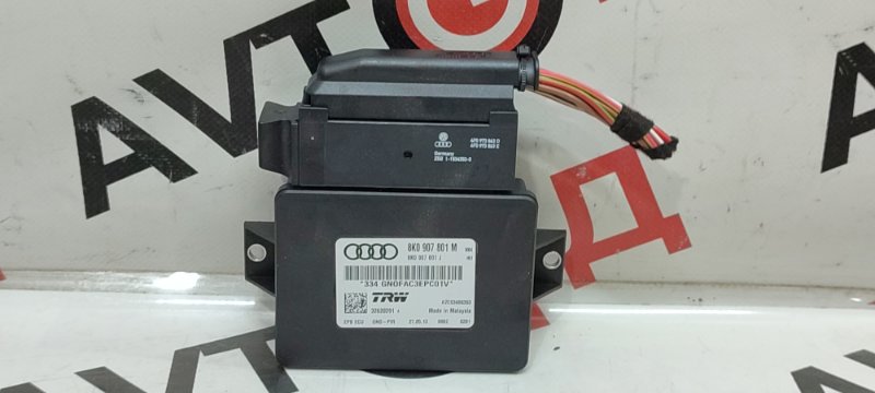 Блок управления парковкой Audi Q5 8R CNCD 10.06.2013