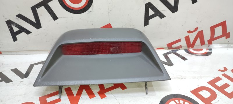 Стоп-сигнал в салоне Toyota Camry Gracia SXV20 5S 2000. 11