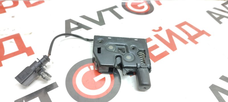 Замок капота Audi A6 4G CGW 18.04.2011