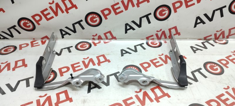Петля капота Audi A6 4G CGW 18.04.2011