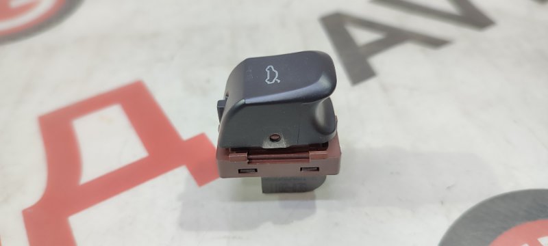 Кнопка открывания багажника AUDI Q5 8RB CDNC