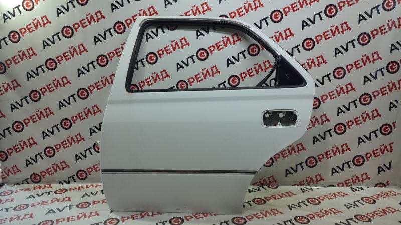 Дверь боковая задняя левая Toyota Vista 07.2003 ZZV50 1ZZ 67004-32320 контрактная