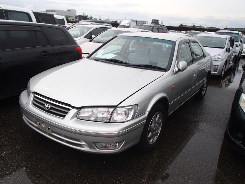 Toyota camry gracia sxv20