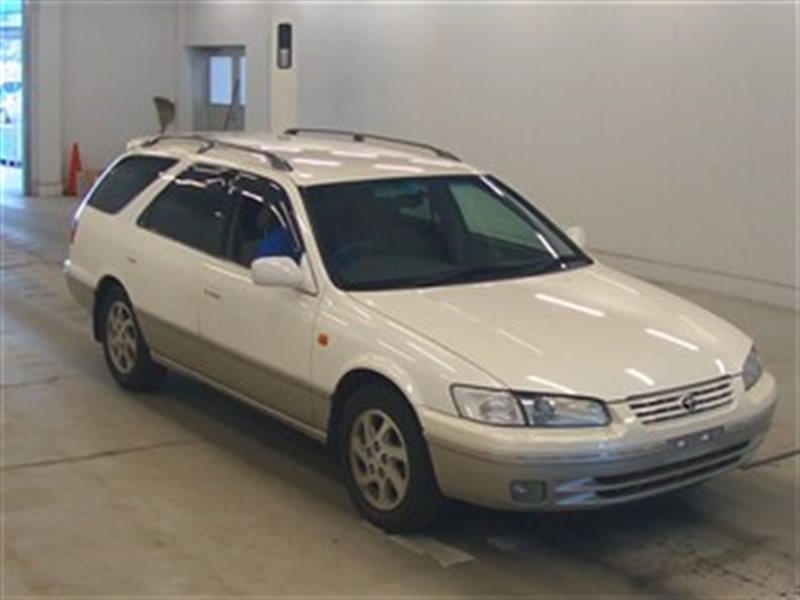 Toyota Camry sxv20 универсал сзади