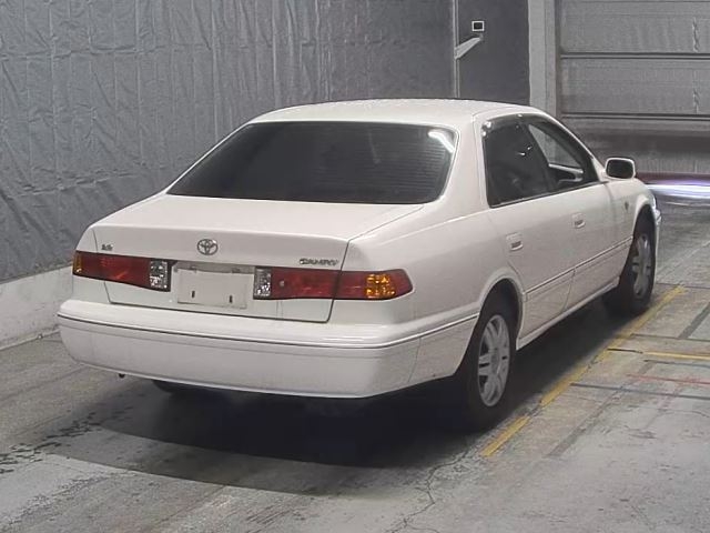 Toyota camry gracia sxv20