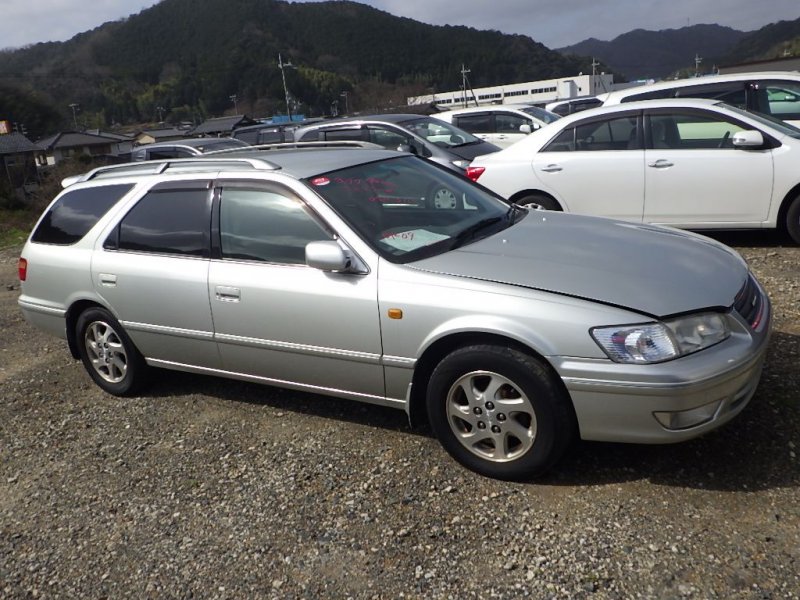 Toyota camry gracia sxv20