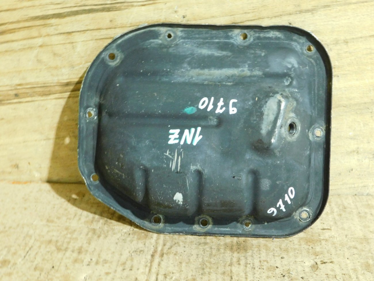 Поддон Toyota 1NZ-FE (б/у) Поддон Toyota 1NZ-FE (б/у)